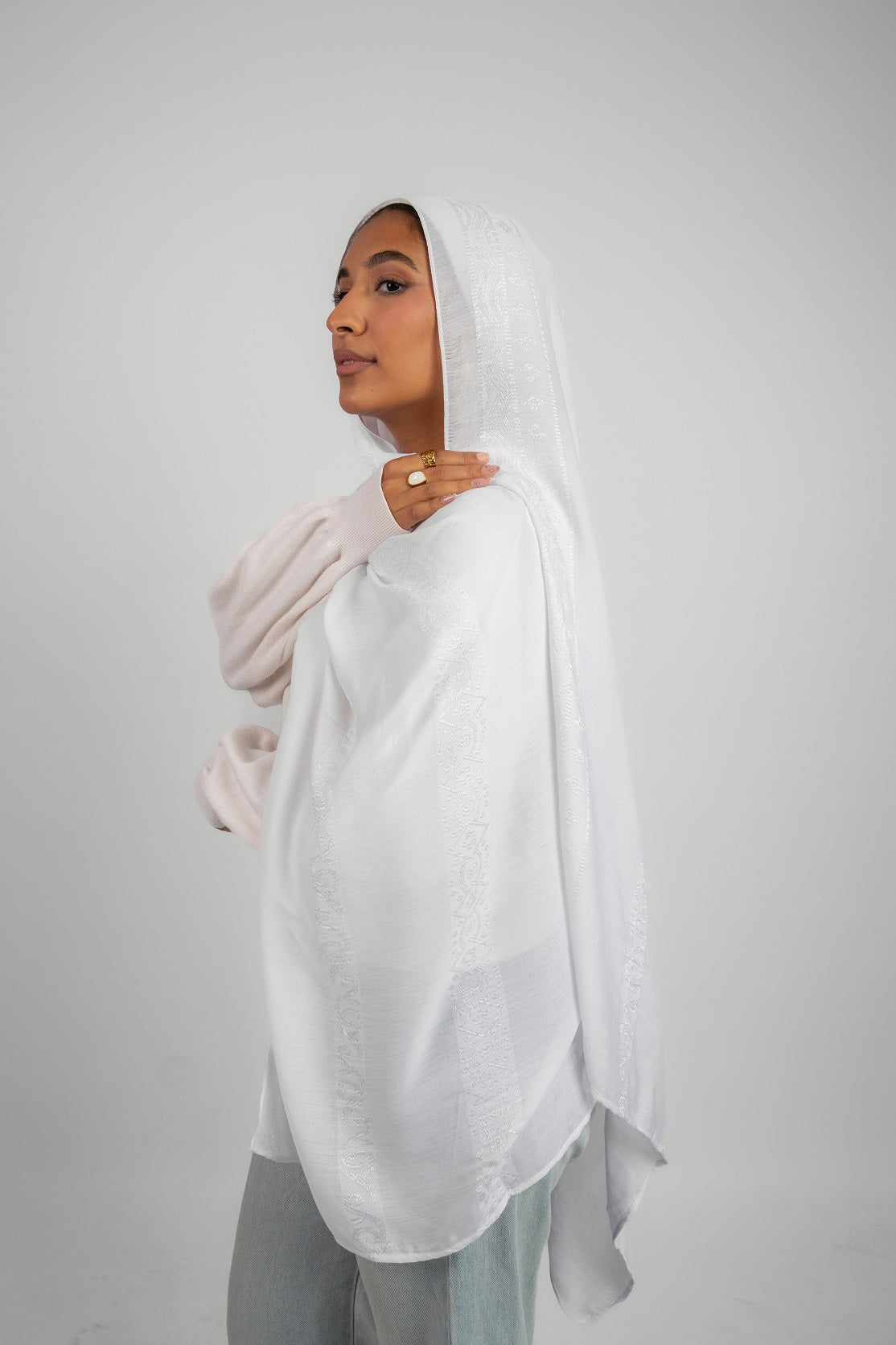 Modal Embroidered - White