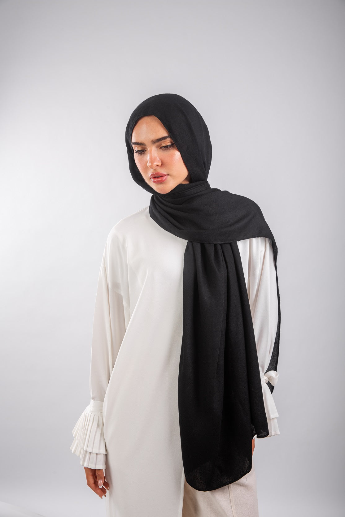 Elegance Modal Hijab -Black